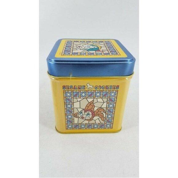 Lot of Tokyo Disney Collectibles - Aladdin Genie + Pinocchio Cookie Tins Japan - Picture 4 of 7